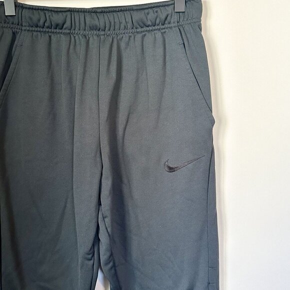 Nike Dri-Fit Therma Fleece Black Sweatpants - Size XL (Juniors) - Picture 9 of 9